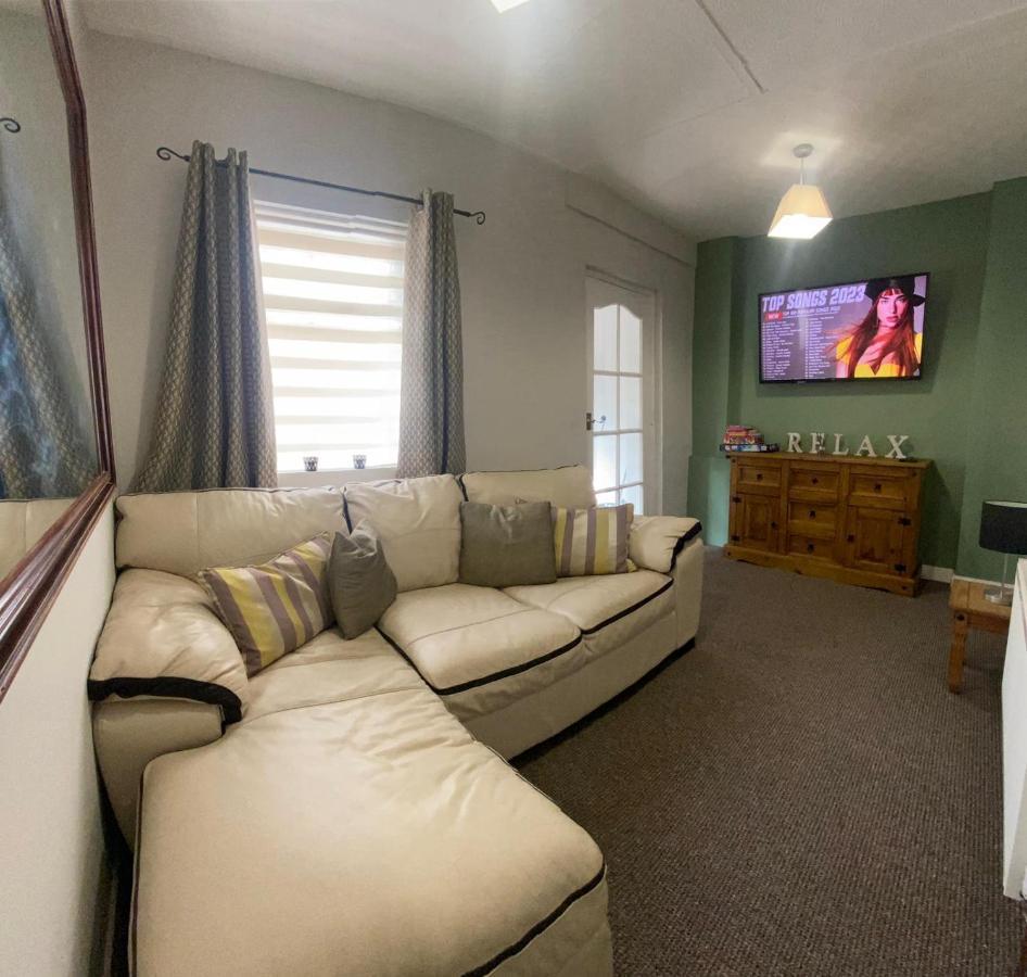 Mairead - Cosy Property In Gaeltacht Quarter Belfast Bagian luar foto