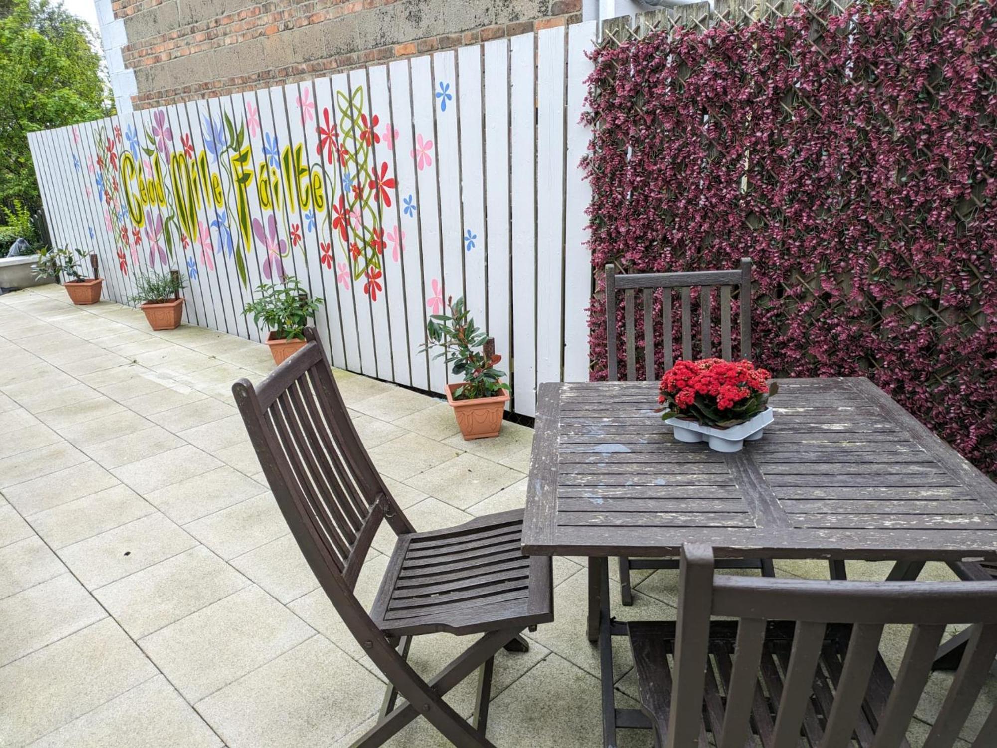 Mairead - Cosy Property In Gaeltacht Quarter Belfast Bagian luar foto